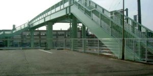 長野県上田市　神科歩道橋