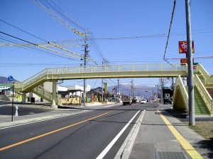 長野県上田市　川辺歩道橋